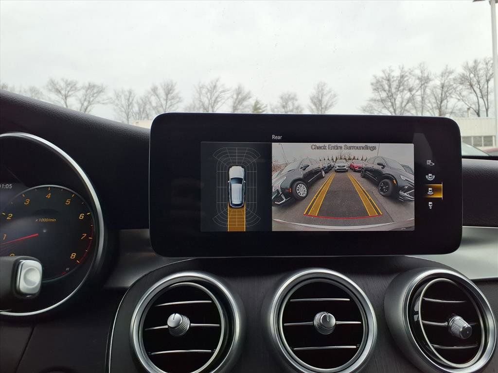 Used 2021 Mercedes-Benz GLC 300 4MATIC image 23