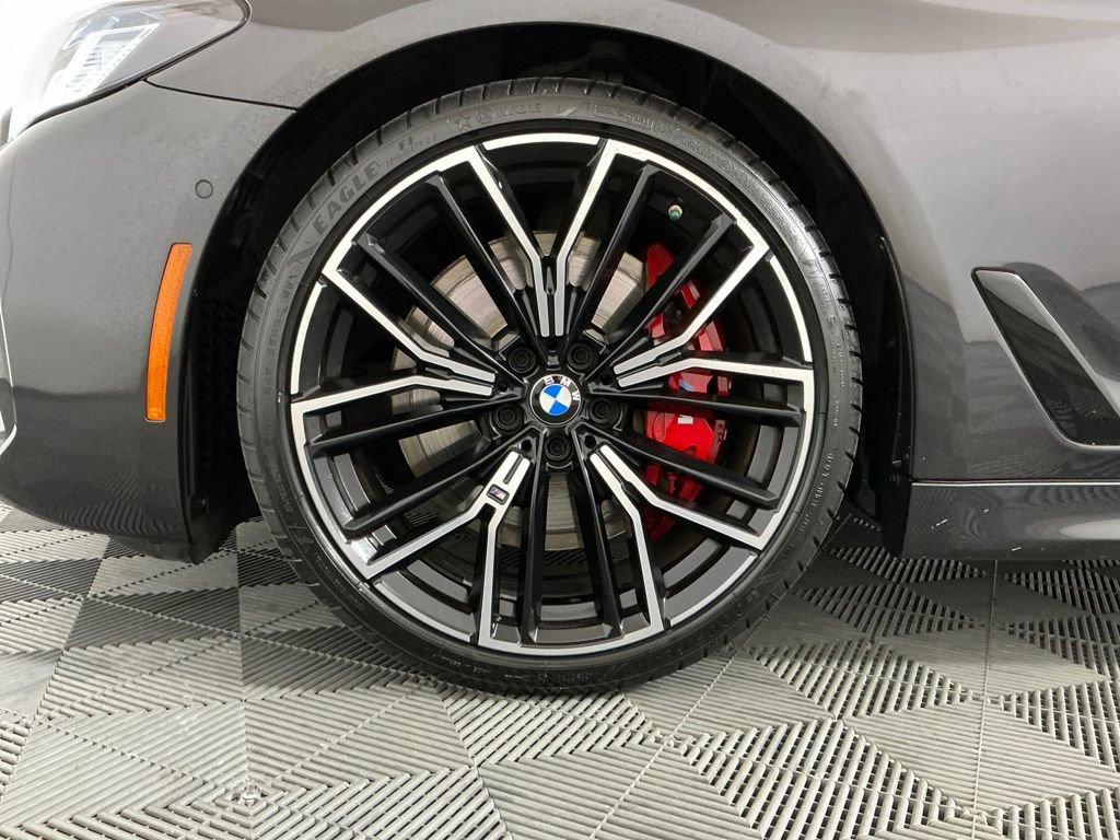 Certified 2023 BMW M550i xDrive w/ Executive Package AWD/4WD image 33