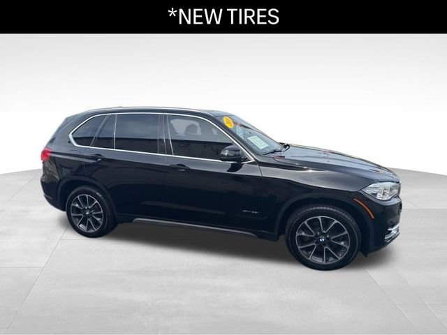Used 2018 BMW X5 xDrive35i w/ Premium Package AWD/4WD image 2