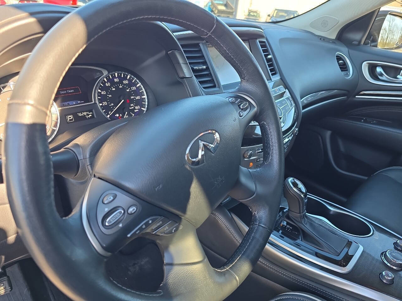 Used 2019 INFINITI QX60 Luxe w/ Essential Package image 24