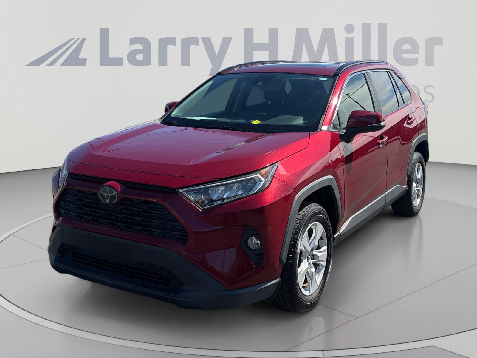 Used 2019 Toyota RAV4 XLE w/ Carpet Mat Package