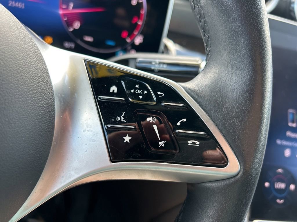 Used 2024 Mercedes-Benz GLC 300 4MATIC image 21