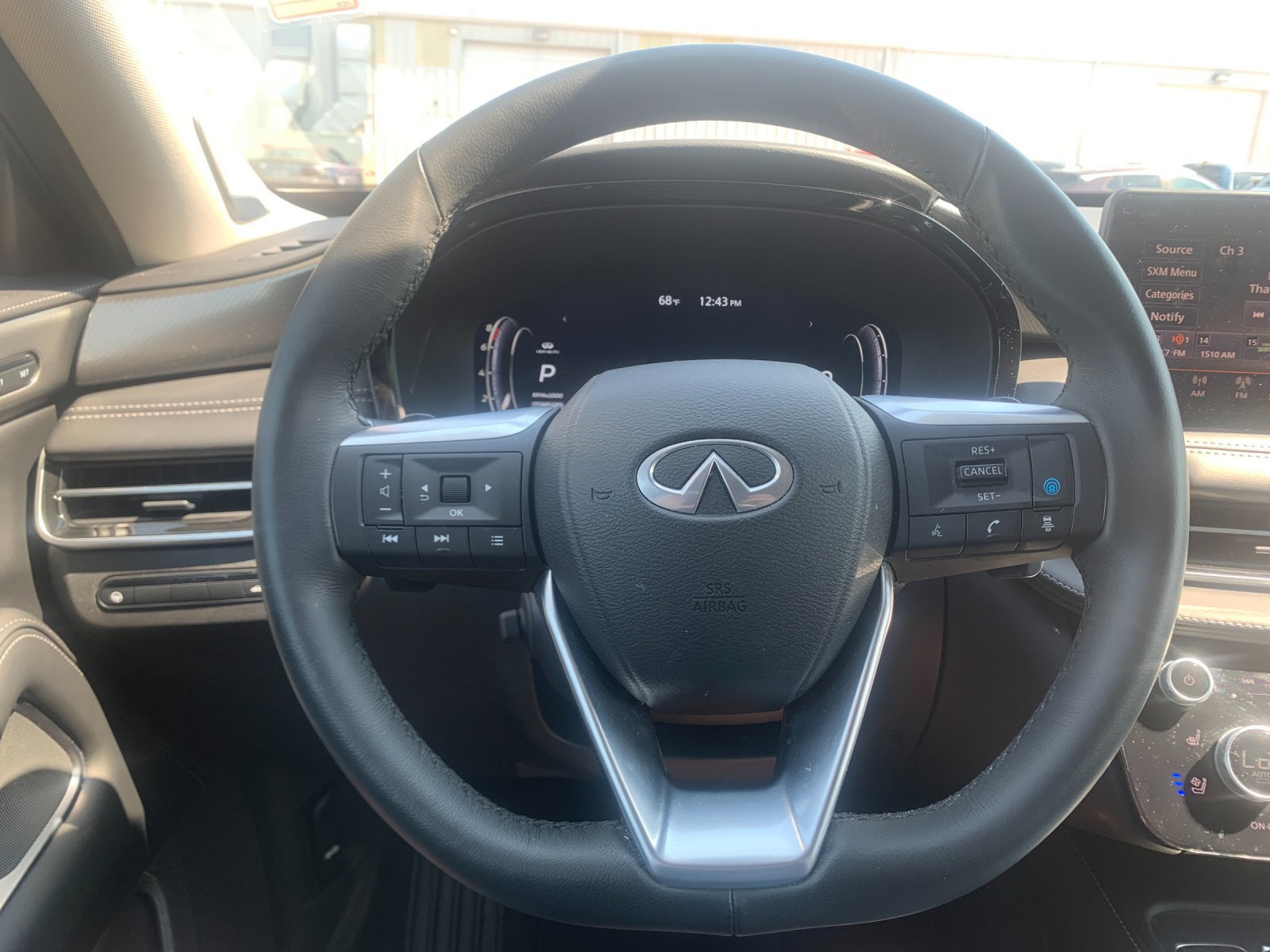 Used 2025 INFINITI QX60 Luxe FWD image 19