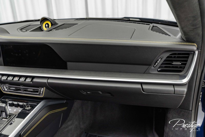 Used 2022 Porsche 911 Turbo image 44