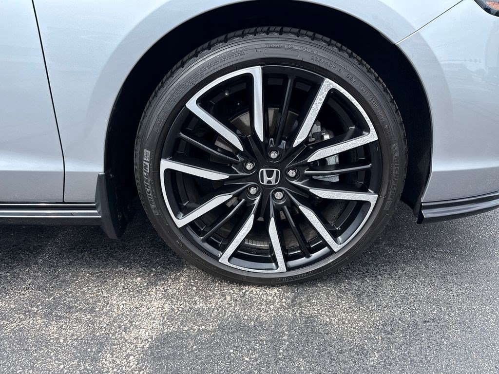 Certified 2023 Honda Accord Touring image 13