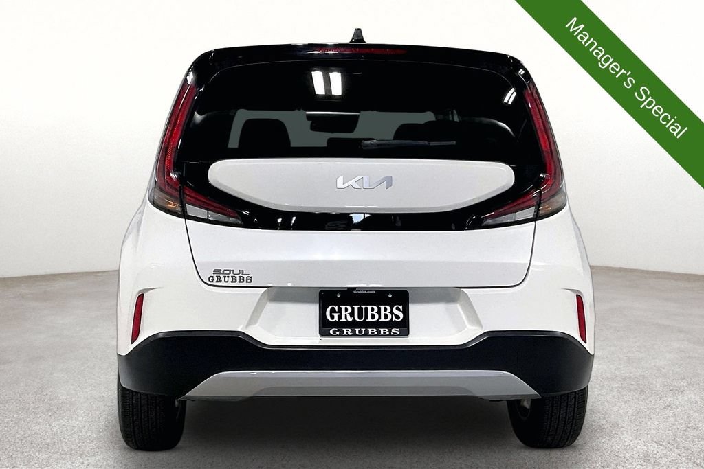 Used 2025 Kia Soul LX w/ LX Technology Package FWD image 5