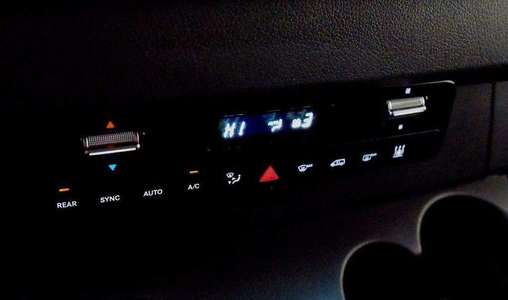 Used 2024 Mercedes-Benz Sprinter 2500 image 19