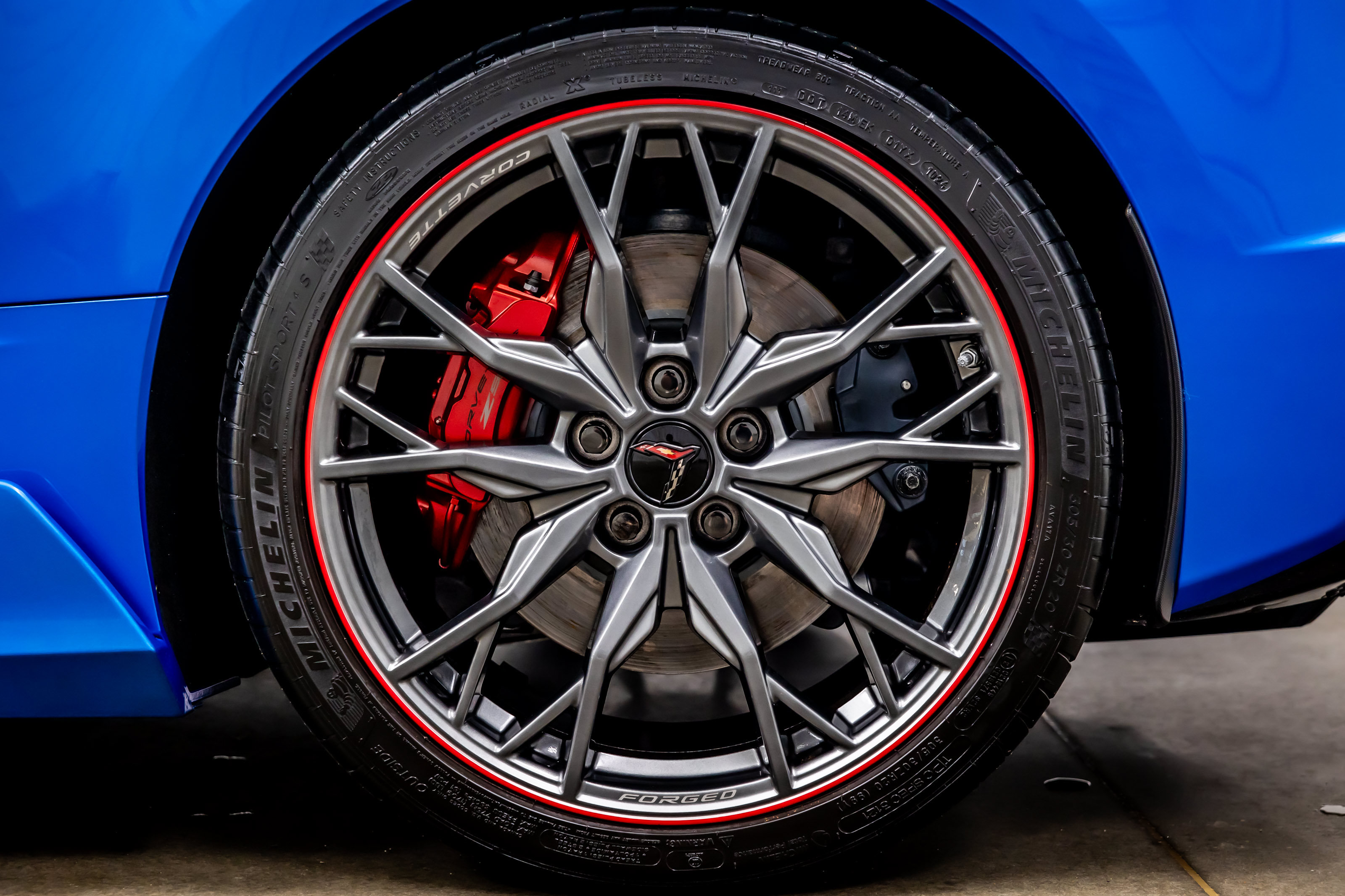 Used 2024 Chevrolet Corvette Stingray Preferred Cpe w/ Z51 Performance Package RWD image 38