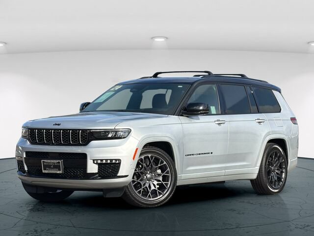 Used 2024 Jeep Grand Cherokee L Summit AWD/4WD image 2