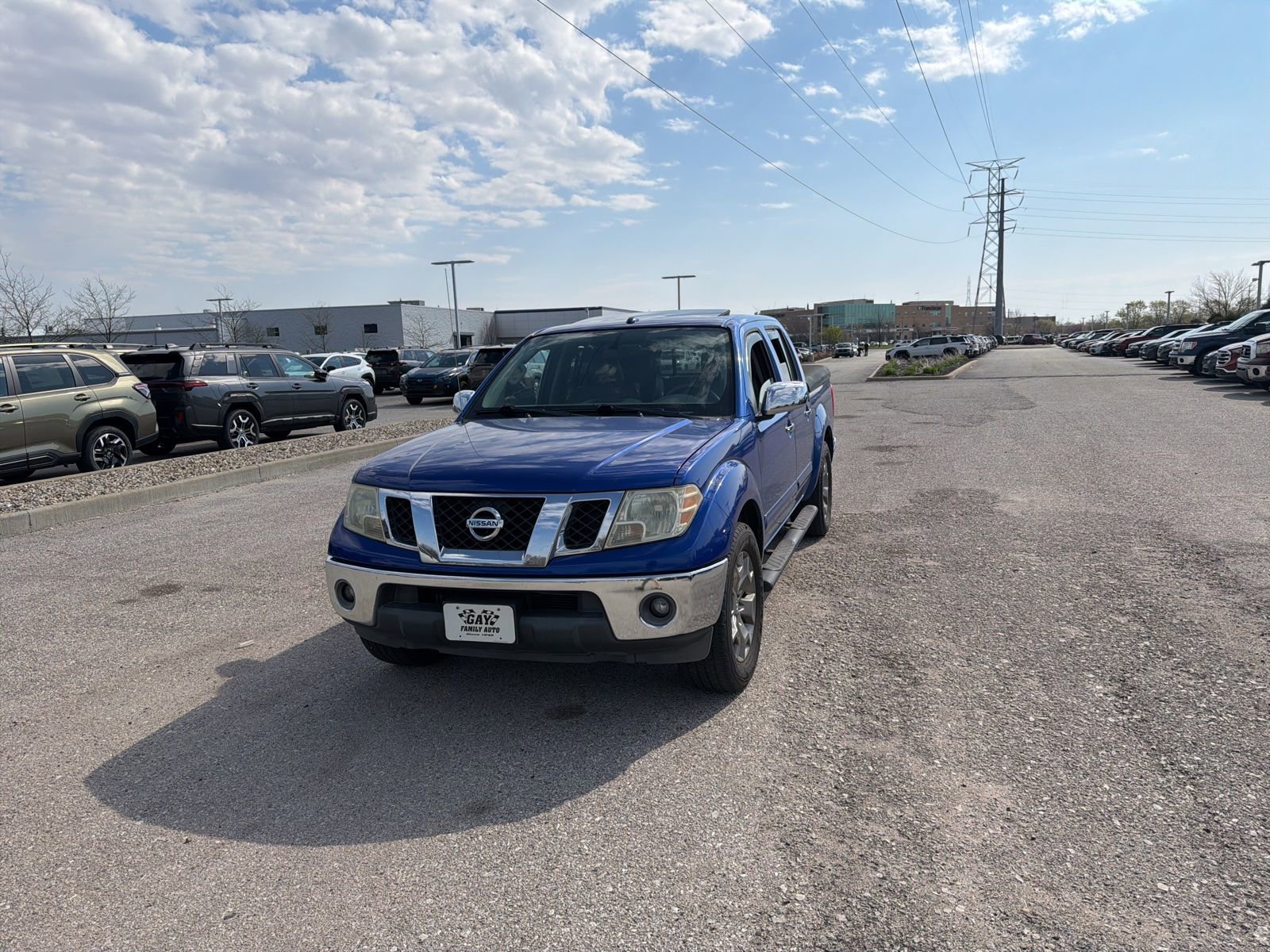 Used 2015 Nissan Frontier SL w/ Moonroof Package image 3