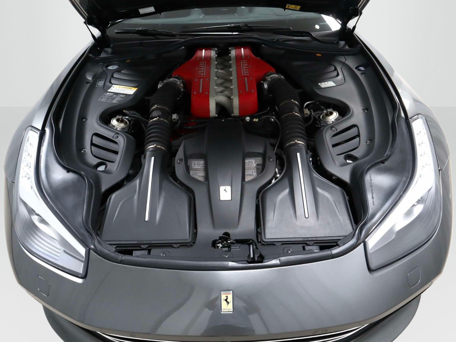 Certified 2019 Ferrari GTC4Lusso AWD/4WD image 10