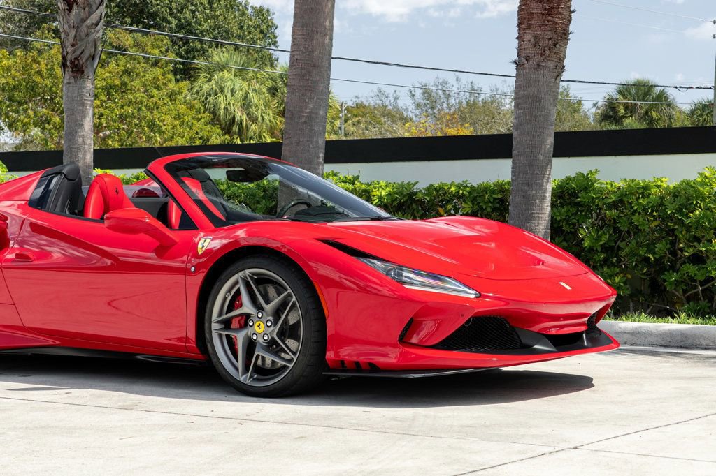 Used 2022 Ferrari F8 Tributo image 11