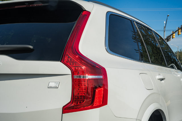 Used 2024 Volvo XC90 T8 Ultimate w/ Lounge Package AWD/4WD image 8