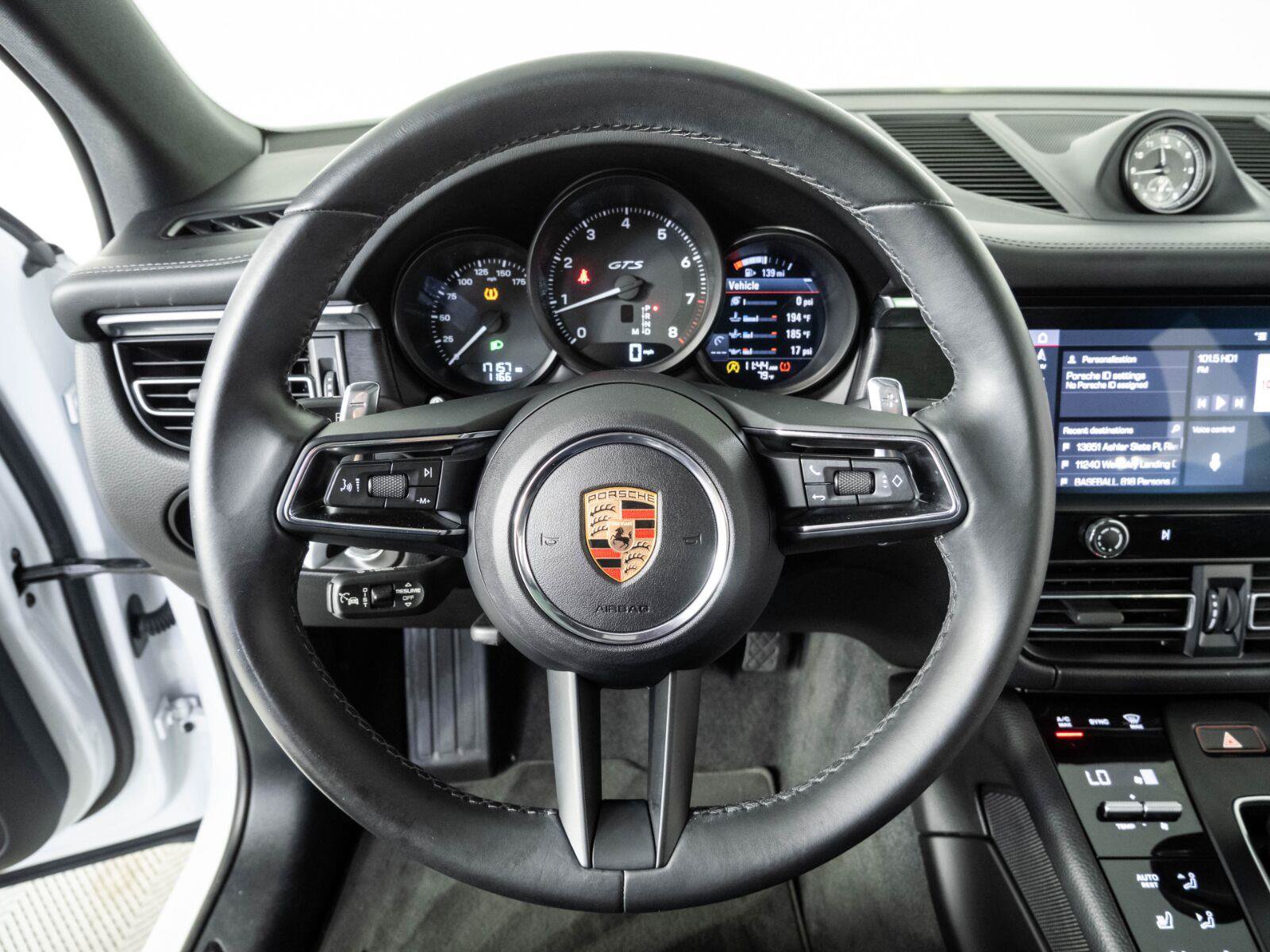 Certified 2024 Porsche Macan GTS w/ Premium Plus Package AWD/4WD image 9