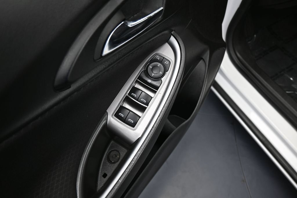 Used 2024 Chevrolet Malibu LT FWD image 14