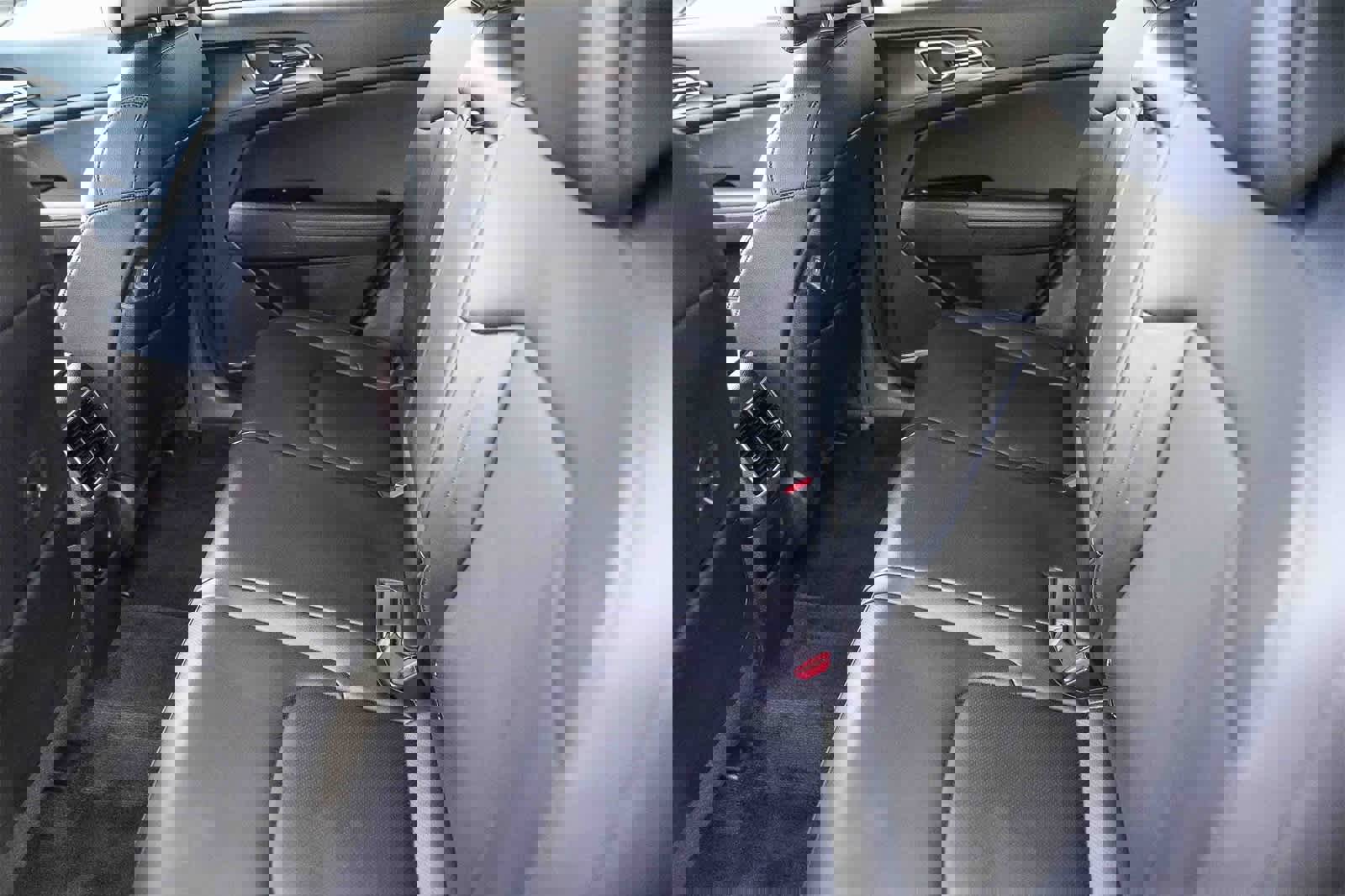 Used 2023 Kia Sportage EX image 16