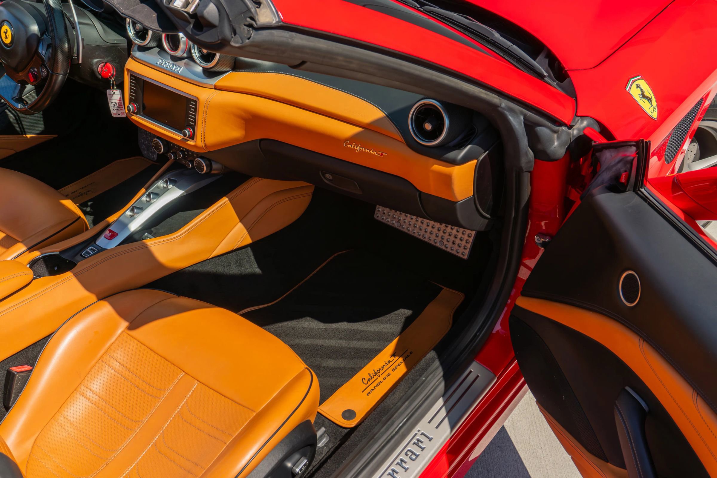 Used 2017 Ferrari California T image 58