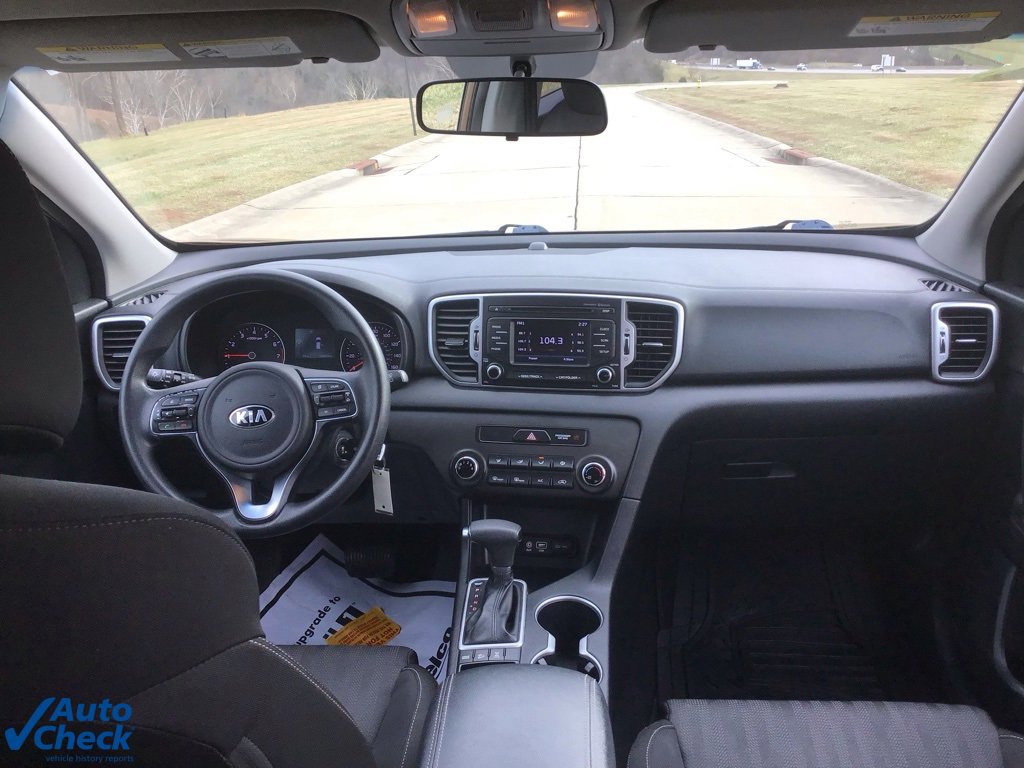 Used 2017 Kia Sportage LX image 19