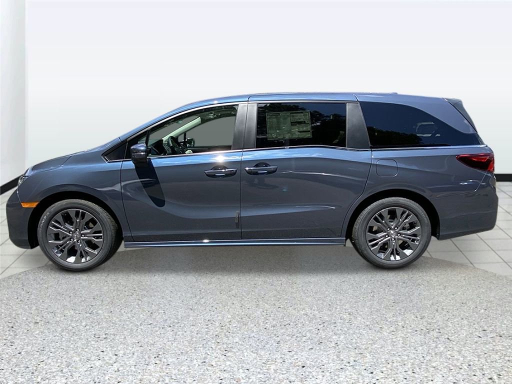 New 2026 Honda Odyssey Touring image 4
