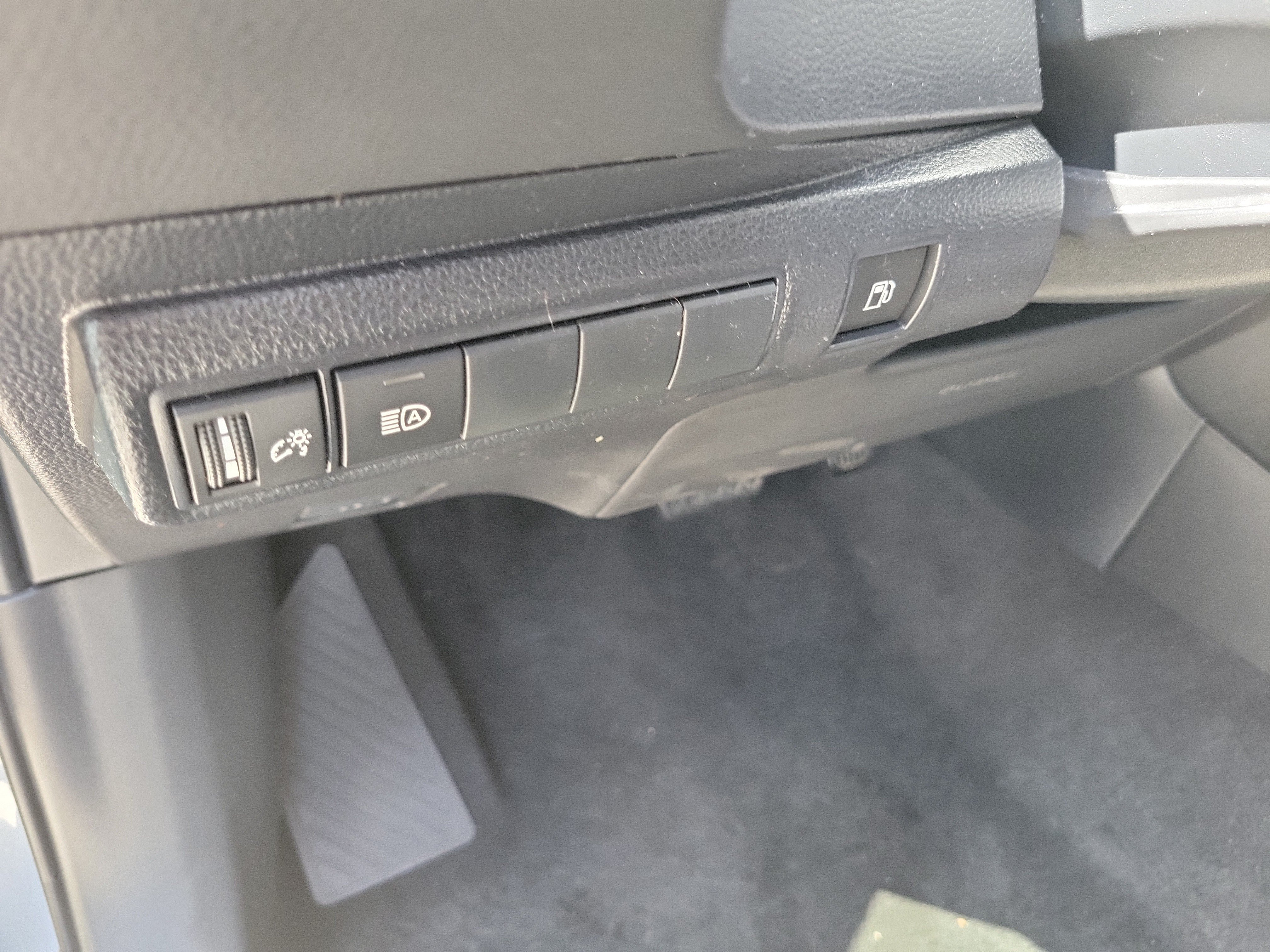 Certified 2026 Toyota Corolla LE FWD image 24