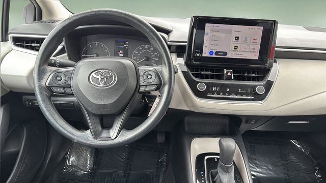 Used 2023 Toyota Corolla LE image 9