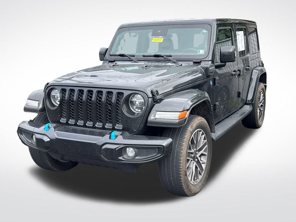 Used 2022 Jeep Wrangler Unlimited Sahara AWD/4WD image 6