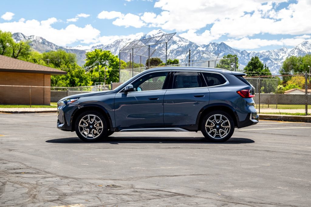 New 2026 BMW X1 xDrive28i w/ Technology Package AWD/4WD image 2
