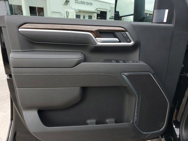 New 2026 GMC Sierra 3500 SLE w/ Preferred Package image 18