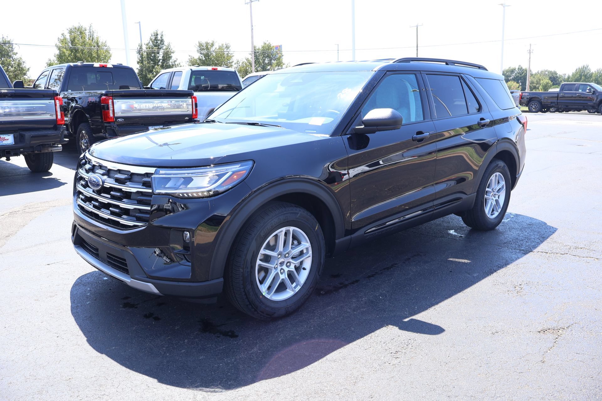 New 2026 Ford Explorer Active w/ Active Comfort Package RWD image 11