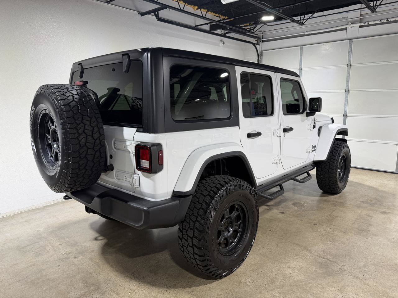 Used 2021 Jeep Wrangler Unlimited Sport AWD/4WD image 6