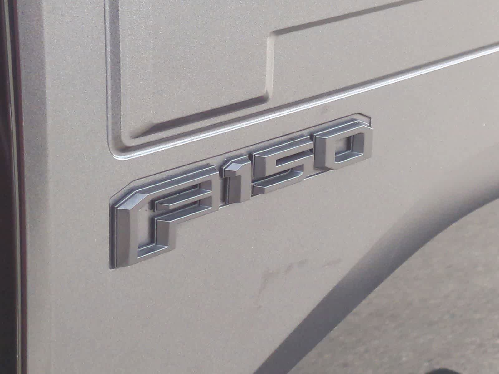 Used 2018 Ford F150 Raptor w/ Equipment Group 802A Luxury image 13