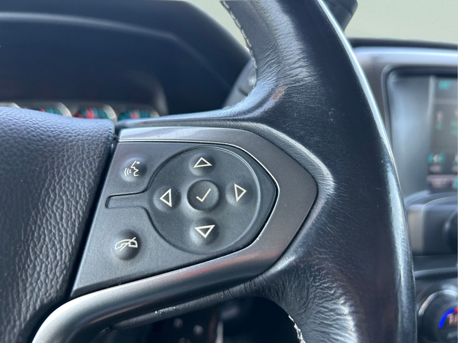 Used 2018 Chevrolet Silverado 1500 LT w/ All Star Edition AWD/4WD image 25