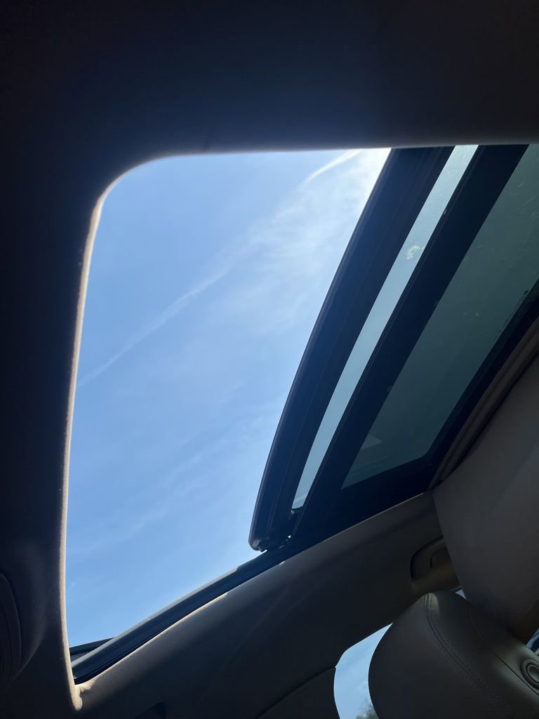 Used 2012 Buick LaCrosse Leather image 9