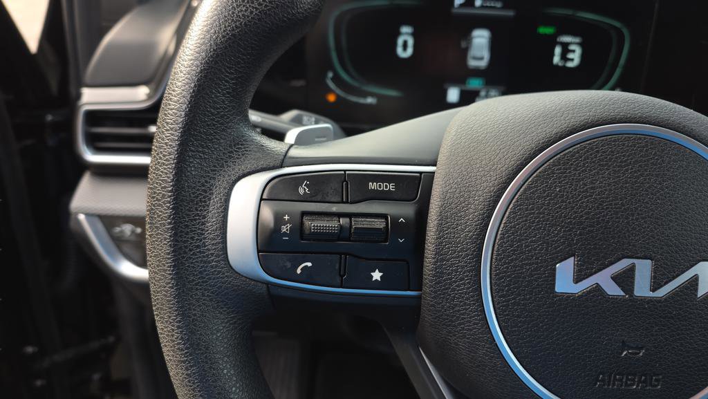 Used 2023 Kia Sportage LX image 19
