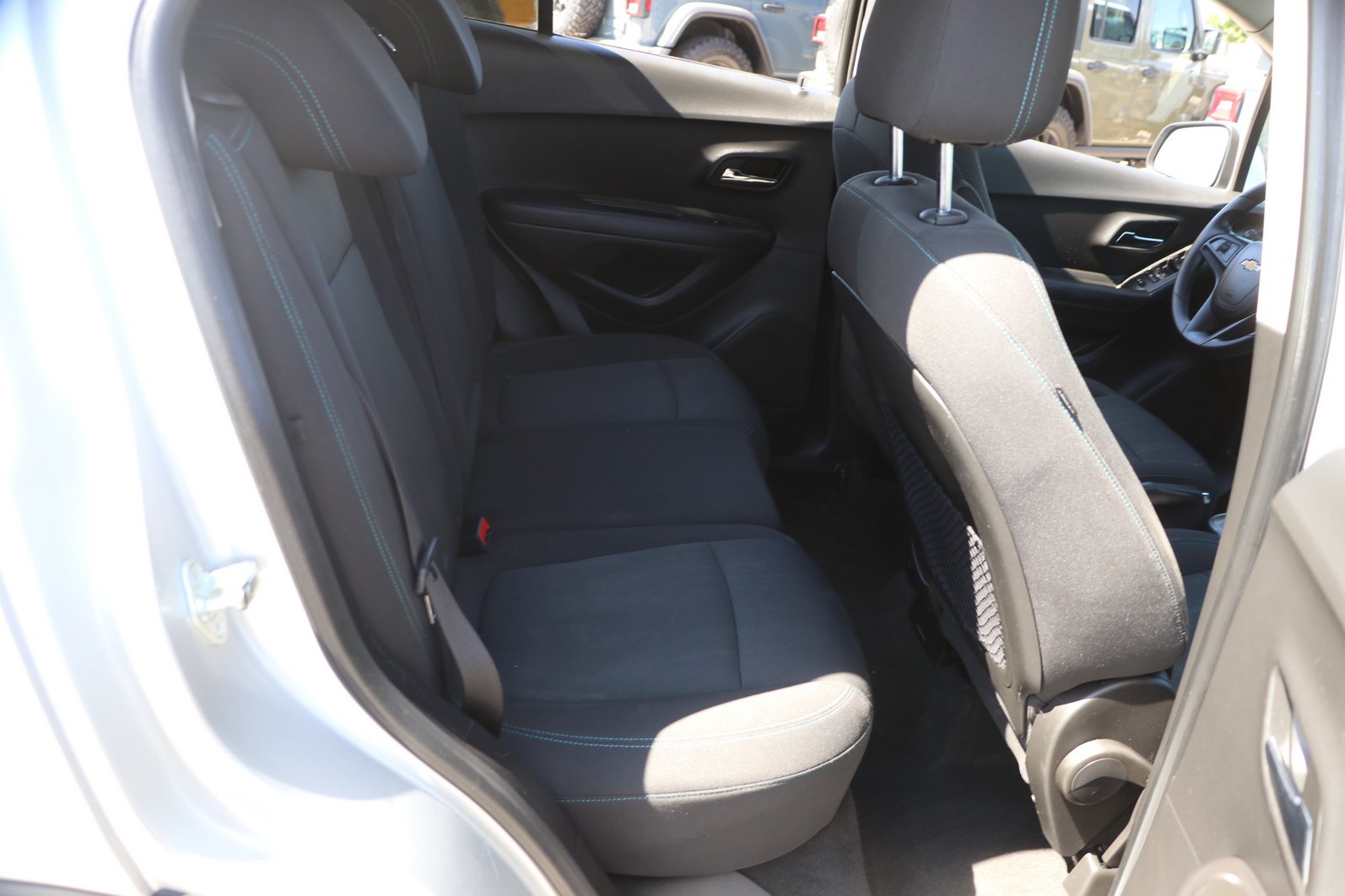 Used 2016 Chevrolet Trax LT w/ LPO, Cargo Package FWD image 28