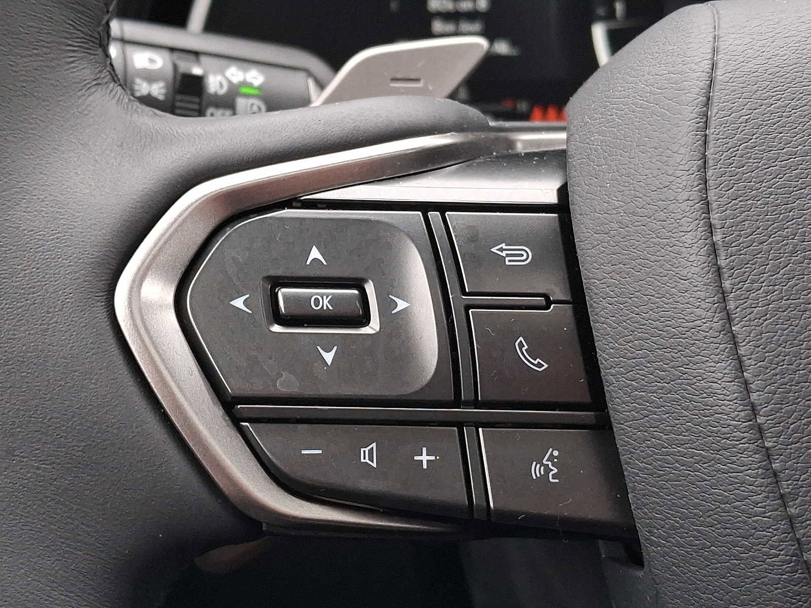 Used 2026 Lexus RX 350 Premium w/ Accessory Package (2T) image 17