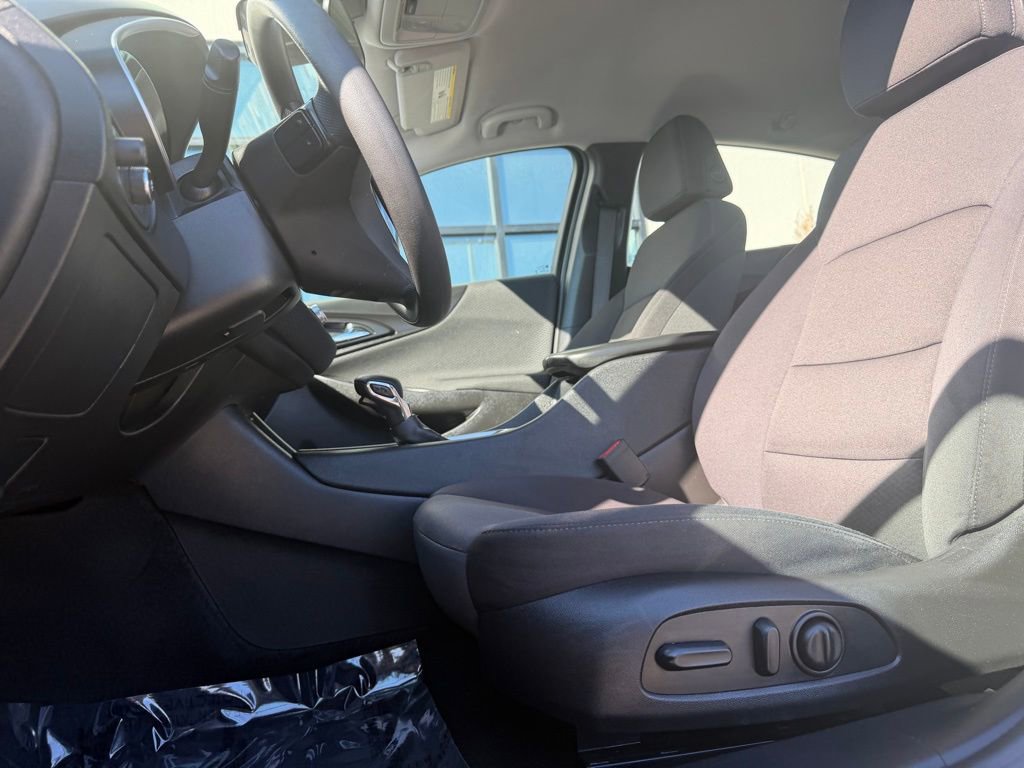 Used 2024 Chevrolet Malibu LT image 10