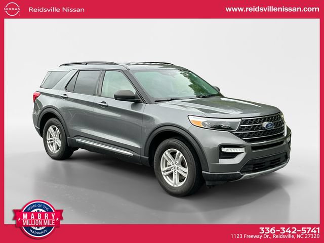 Used 2022 Ford Explorer XLT w/ Equipment Group 202A AWD/4WD image 8
