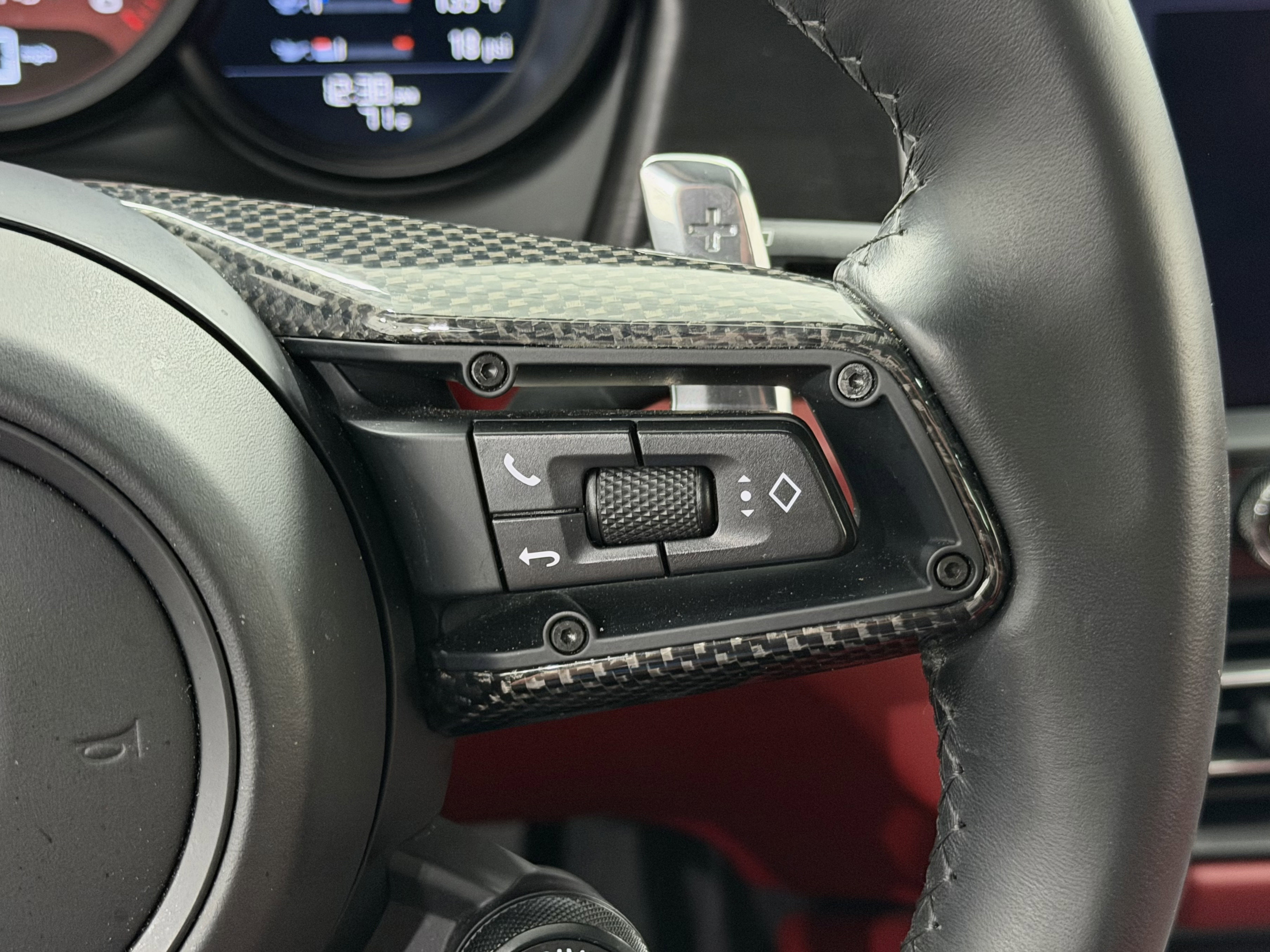 Certified 2024 Porsche Macan GTS image 48