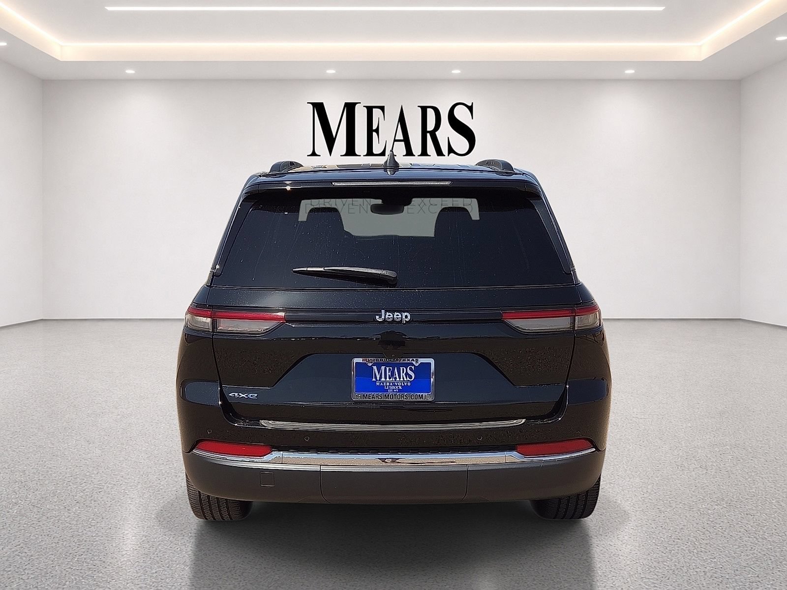 Used 2023 Jeep Grand Cherokee 4WD 4xe image 4