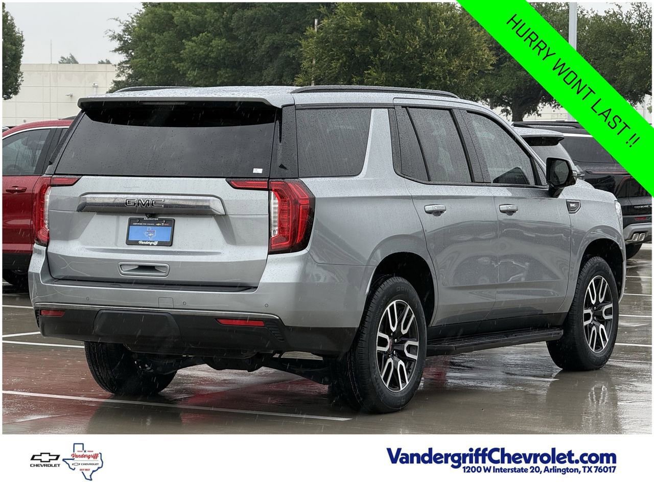 Certified 2024 GMC Yukon AT4 w/ Technology Package AWD/4WD image 4