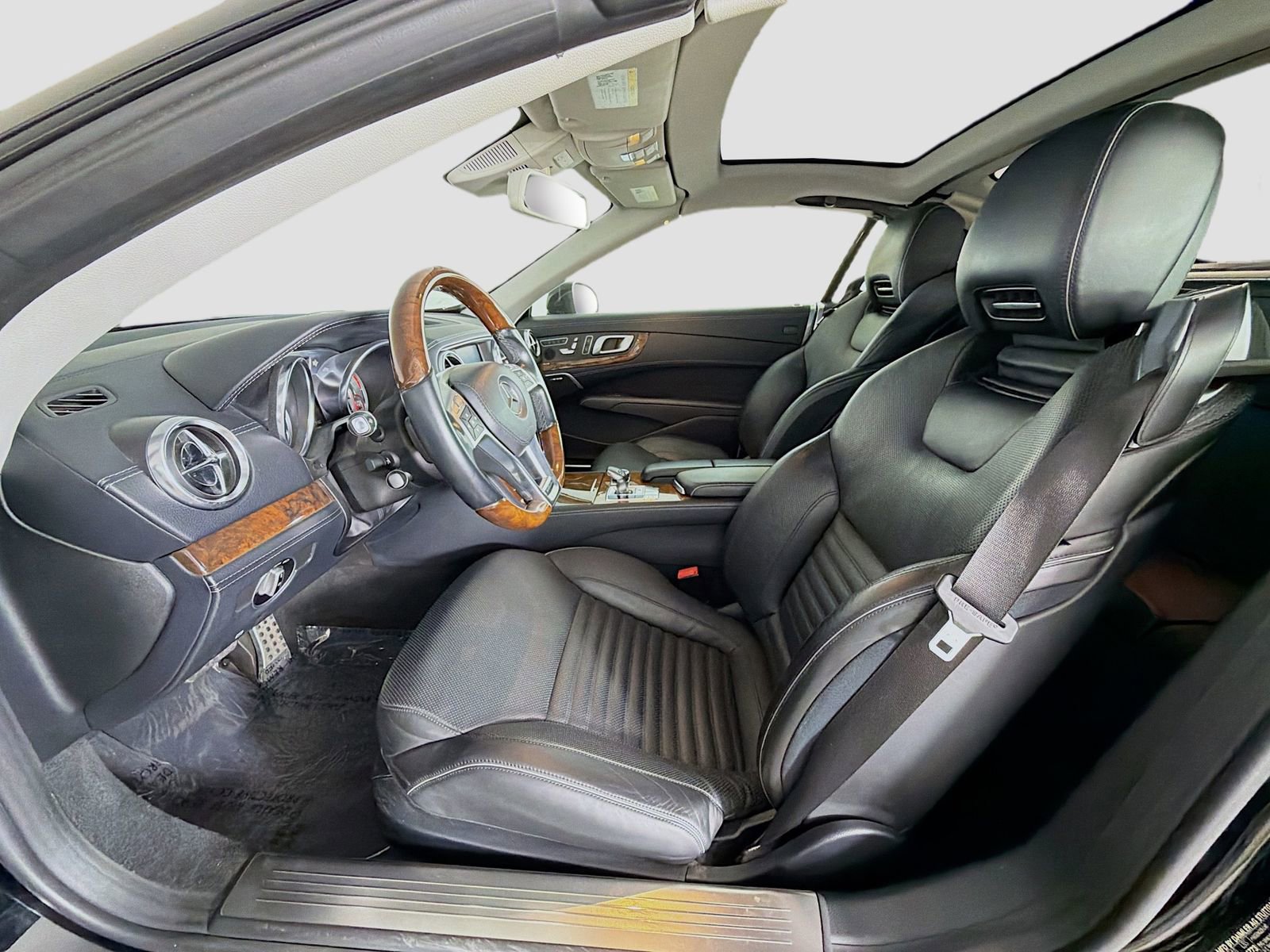 Used 2014 Mercedes-Benz SL 550 image 22