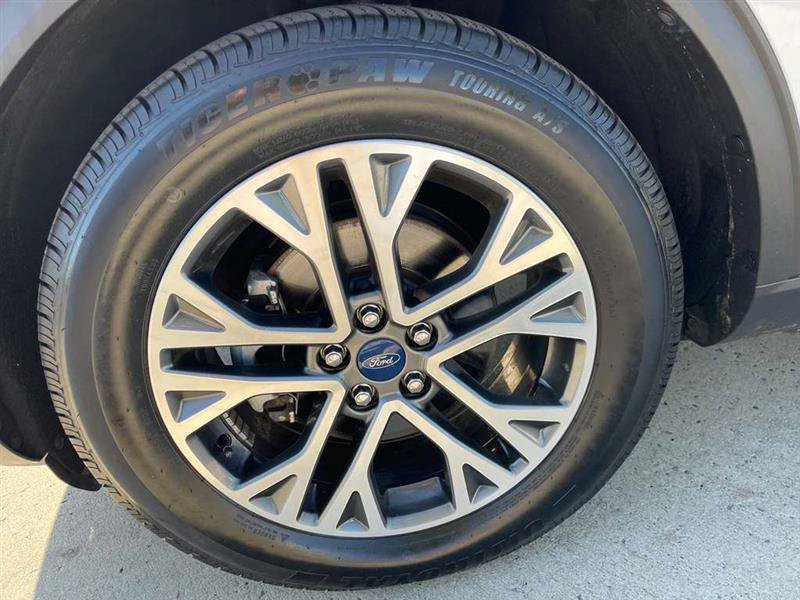 Used 2020 Ford Escape SEL AWD/4WD image 44