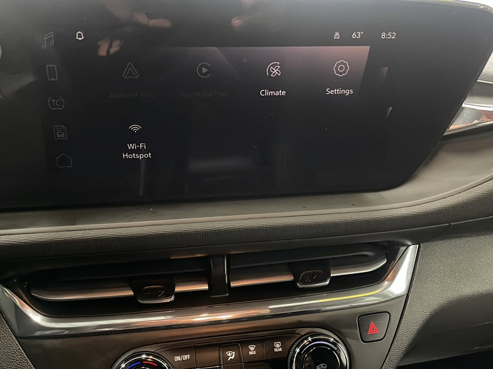 Used 2025 Buick Envista Preferred w/ Convenience I Package FWD image 9