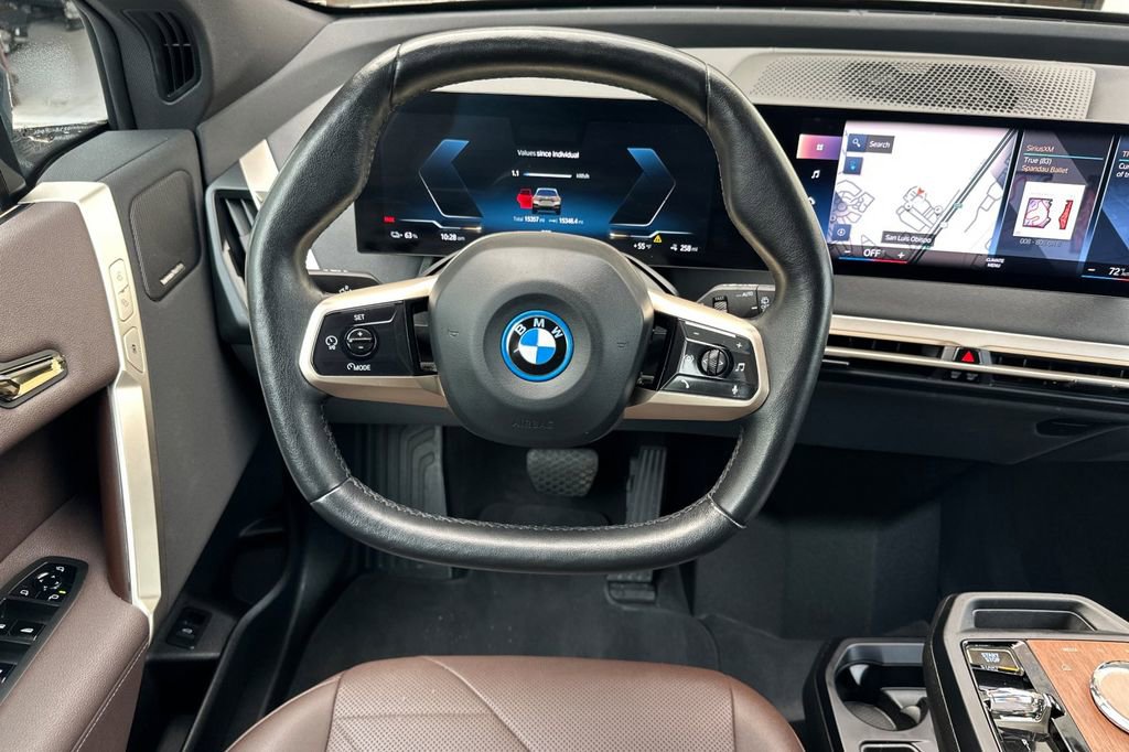Used 2023 BMW iX xDrive50 w/ Premium Package image 15