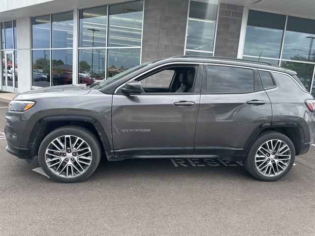 Used 2023 Jeep Compass Limited w/ Elite Group AWD/4WD image 2