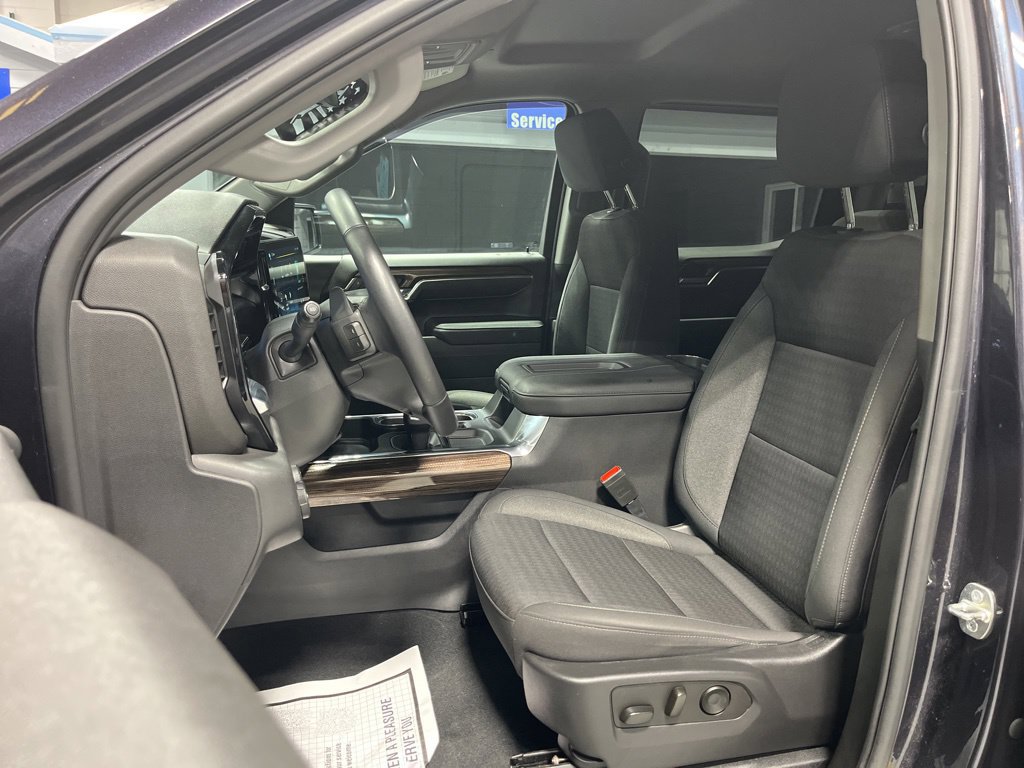 Used 2022 Chevrolet Silverado 1500 LT Trail Boss w/ Protection Package AWD/4WD image 15