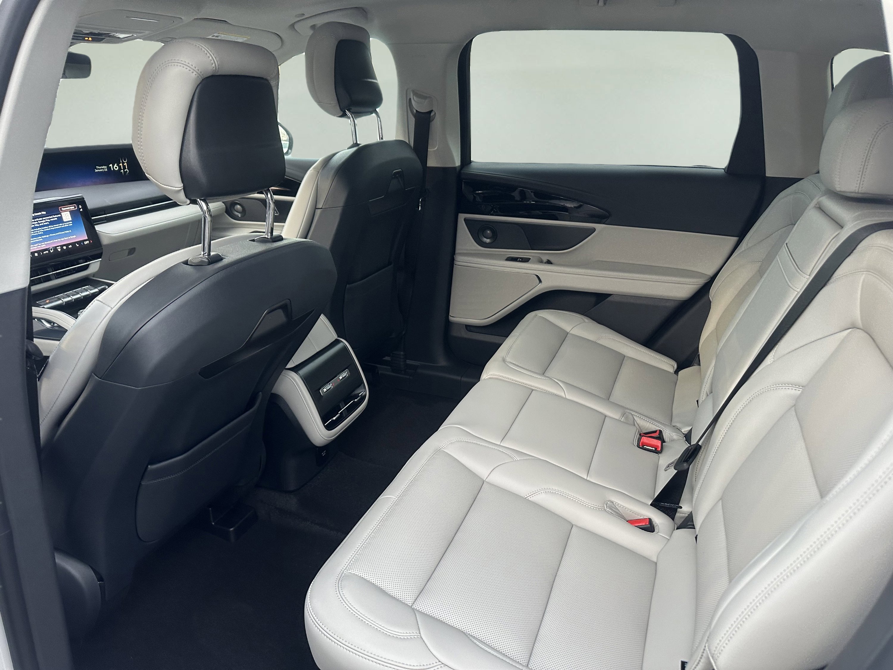 New 2026 Lincoln Nautilus Premier w/ Equipment Group 102A image 10