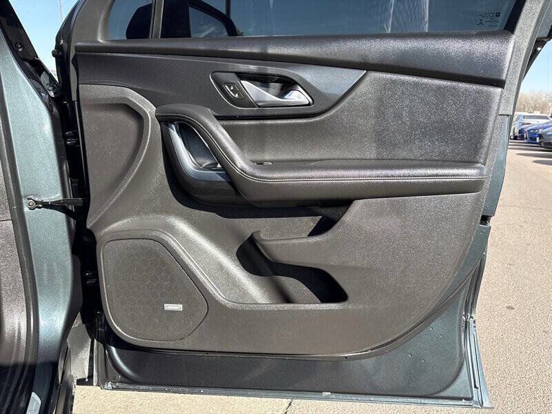 Used 2019 Chevrolet Blazer Premier w/ Driver Confidence II Package AWD/4WD image 20