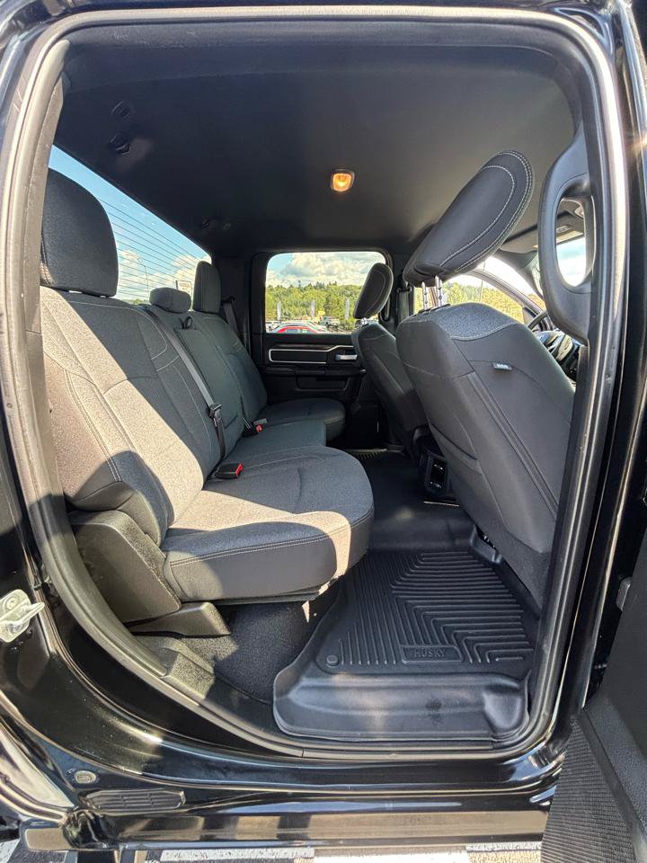 Used 2019 RAM 2500 Big Horn w/ Black Appearance Package AWD/4WD image 28